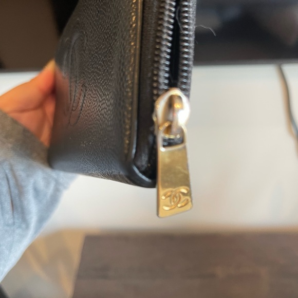 Caviar Large Timeless CC Zip Around Wallet Black - Picture 7 of 10